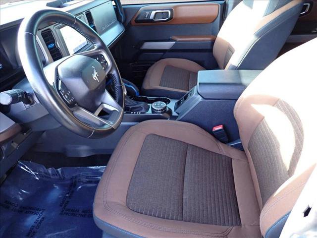 Used 2022 Ford Bronco Outer Banks AWD/4WD image 11