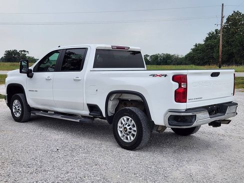 Used 2025 Chevrolet Silverado 2500 LT w/ Convenience Package AWD/4WD image 2