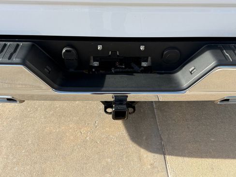 Used 2020 Chevrolet Silverado 1500 LT w/ Texas Edition image 5