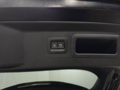 Used 2025 MAZDA CX-50 AWD 2.5 Hybrid w/ Weather Package image 9