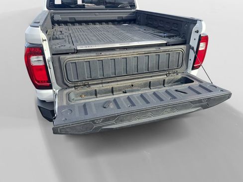 Used 2023 GMC Canyon AT4 w/ Technology Package image 25