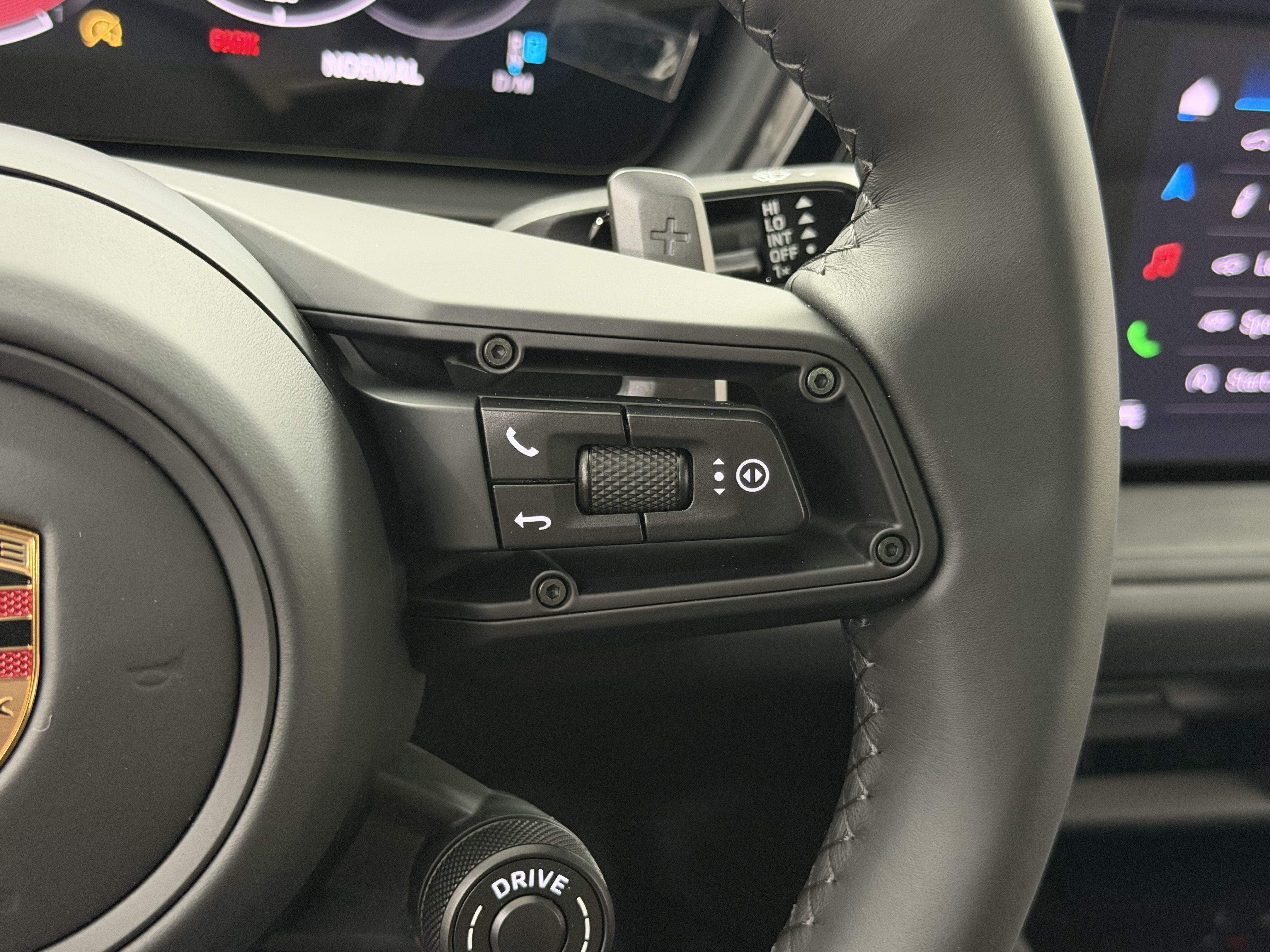 New 2026 Porsche Cayenne GTS AWD/4WD image 53