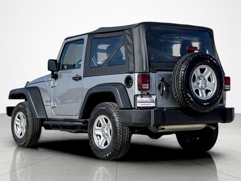 Used 2016 Jeep Wrangler Sport image 3