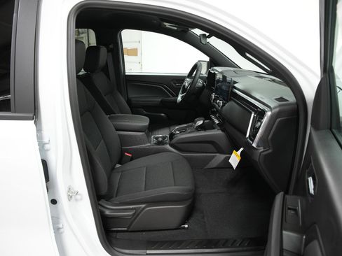 New 2025 GMC Canyon Elevation image 16