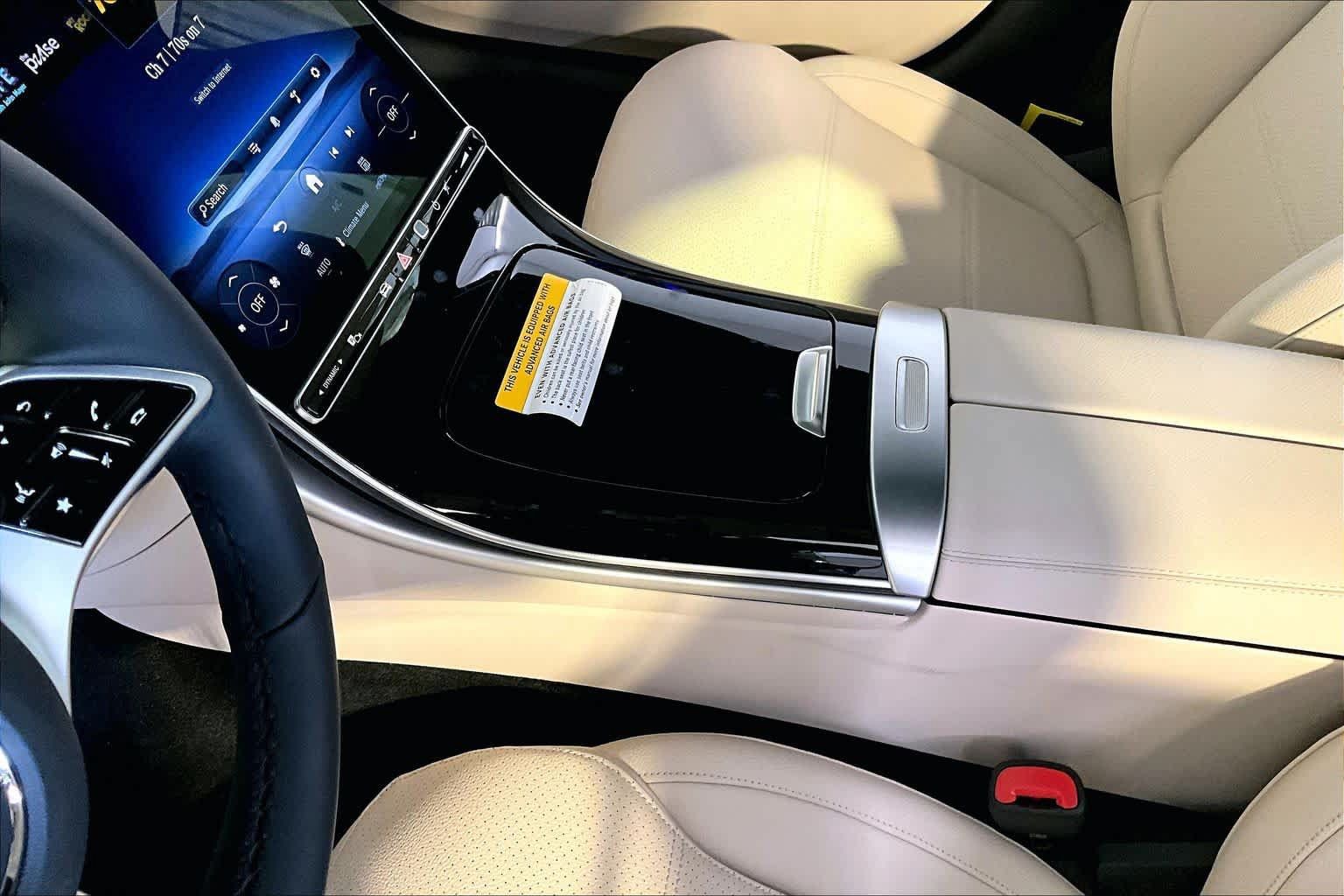 New 2026 Mercedes-Benz C 300 4MATIC Sedan image 10