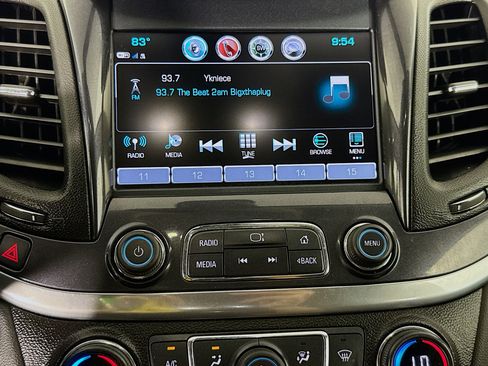 Used 2018 Chevrolet Impala LT FWD image 17