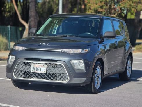 Used 2022 Kia Soul LX w/ Technology Package FWD image 38