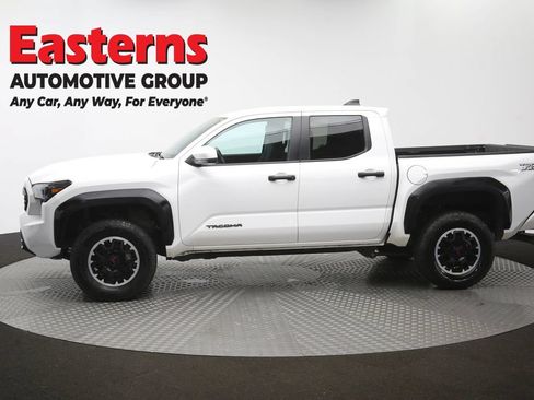 Used 2024 Toyota Tacoma TRD Off-Road AWD/4WD image 62