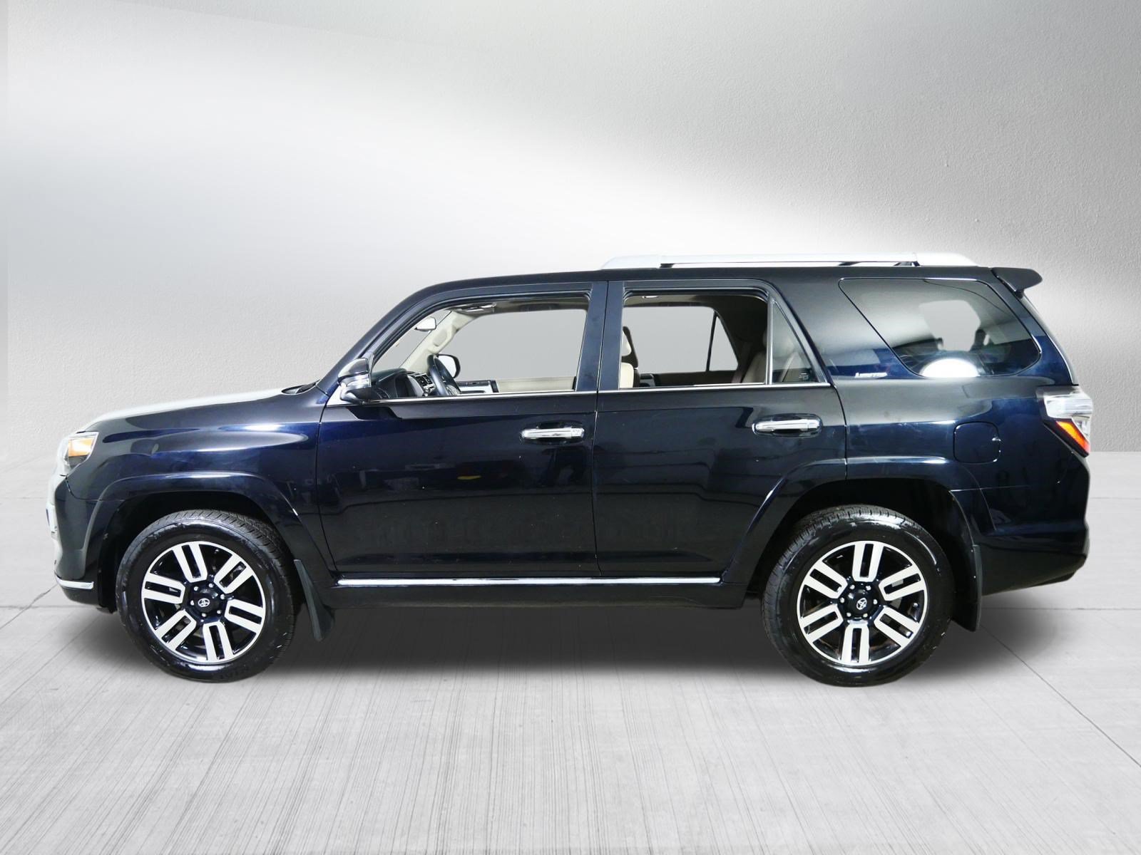 Used 2018 Toyota 4Runner Limited AWD/4WD image 4