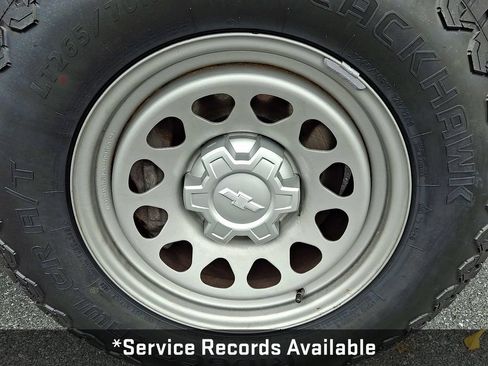 Used 2019 Chevrolet Silverado 1500 LT w/ Convenience Package AWD/4WD image 10