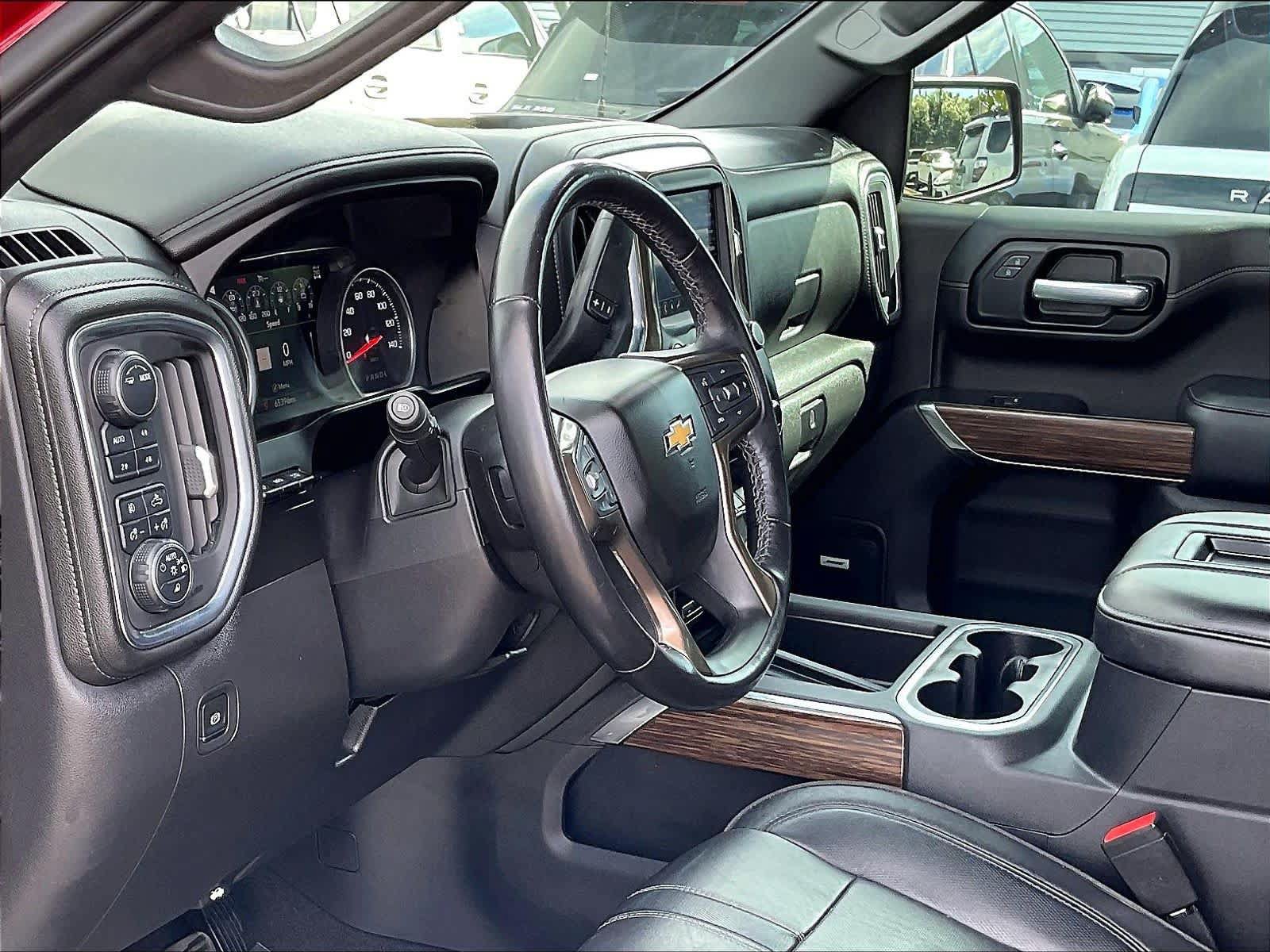 Used 2021 Chevrolet Silverado 1500 High Country w/ Technology Package AWD/4WD image 17