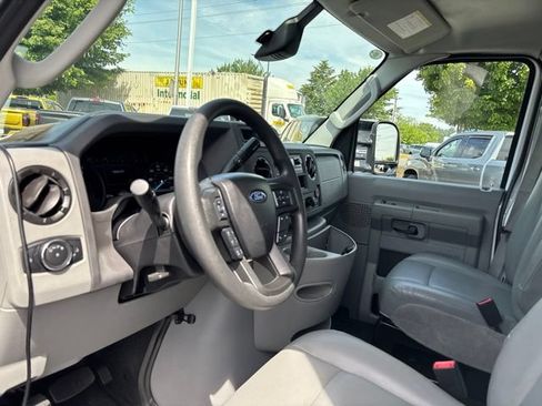 Used 2023 Ford E-350 and Econoline 350 Super Duty w/ Driver's Safety Package RWD image 9
