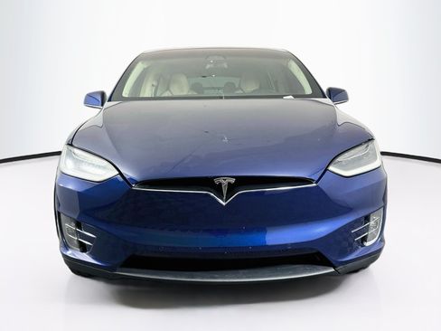 Used 2017 Tesla Model X 100D AWD/4WD image 2