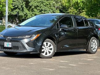 Used 2021 Toyota Corolla LE FWD video 1