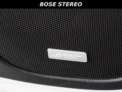 Used 2023 GMC Acadia SLT image 21