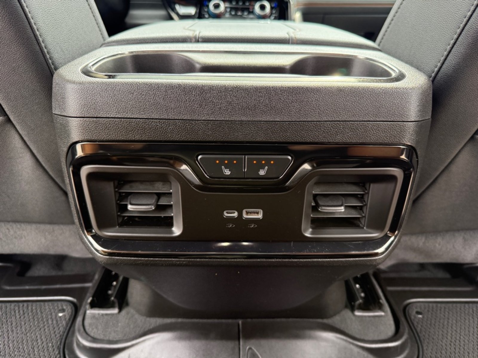 Used 2024 GMC Sierra 2500 AT4 w/ AT4 Premium Plus Package AWD/4WD image 34