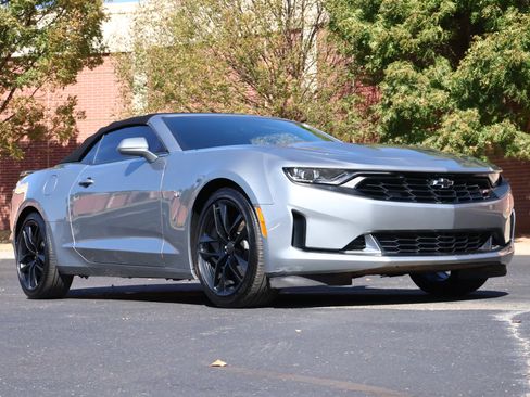 Used 2023 Chevrolet Camaro LT w/ RS Package image 4