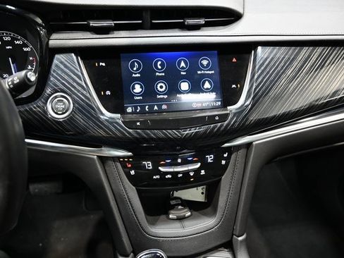 Used 2025 Cadillac XT6 Premium Luxury image 15