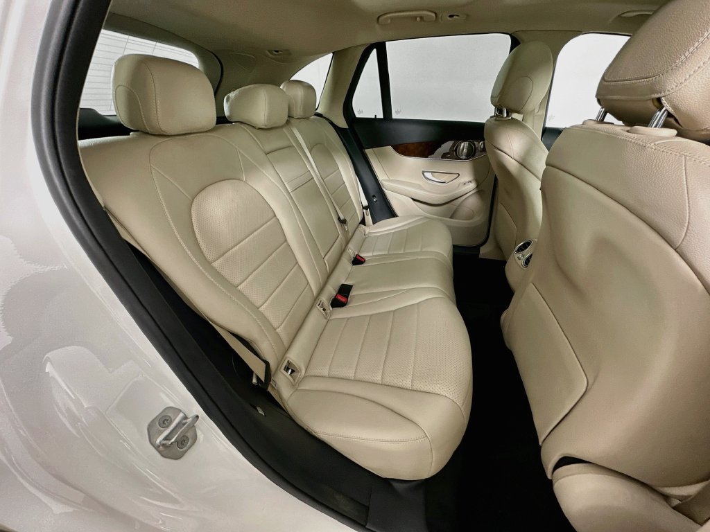 Used 2017 Mercedes-Benz GLC 300 image 28