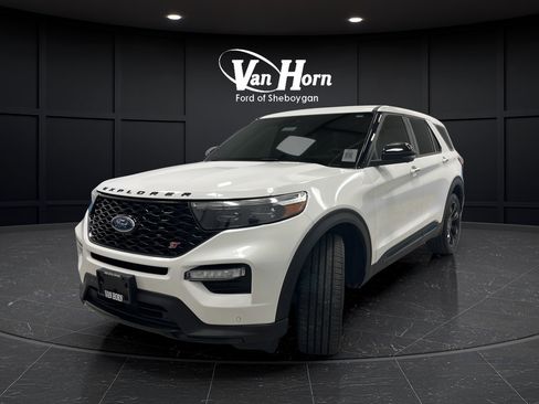 Used 2022 Ford Explorer ST w/ Equipment Group 401A AWD/4WD image 3