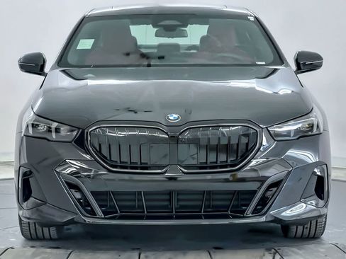 New 2026 BMW 530i w/ M Sport Package RWD image 10