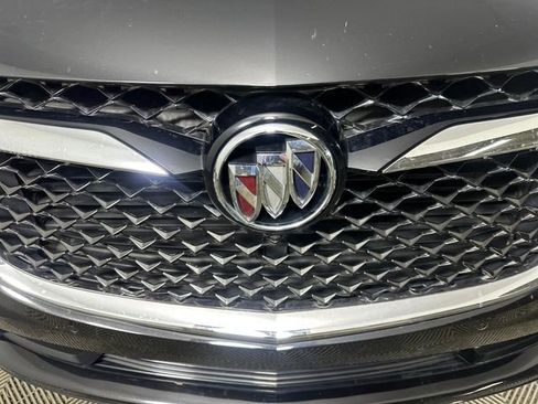 Used 2023 Buick Enclave Avenir w/ Trailering Package, 5000 lbs. AWD/4WD image 9