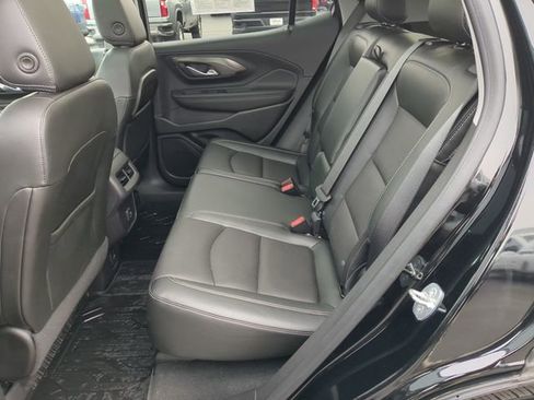 Used 2022 GMC Terrain SLT w/ Tech Package image 29