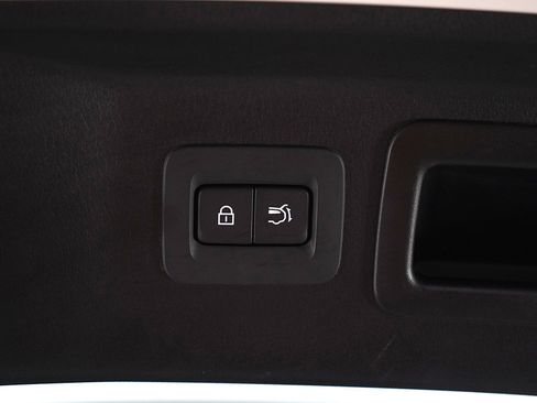 Certified 2024 MAZDA CX-90 3.3 Turbo w/ Preferred Plus image 18