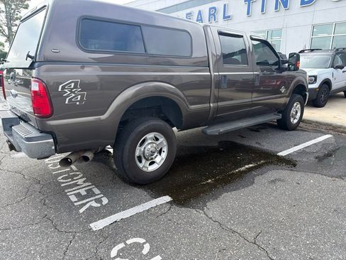 Used 2015 Ford F250 XLT w/ Advanced Security Group AWD/4WD image 4