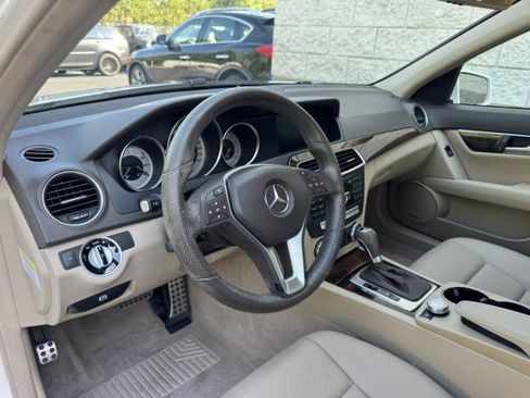 Used 2014 Mercedes-Benz C 250 Sedan image 6