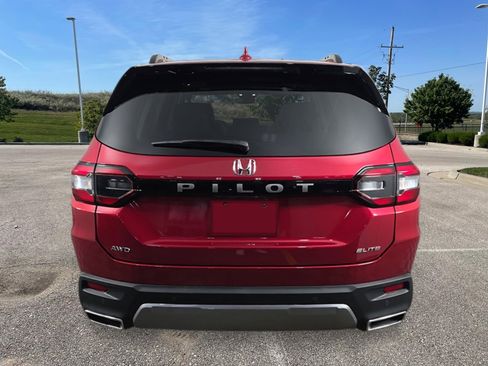 New 2026 Honda Pilot Elite image 4