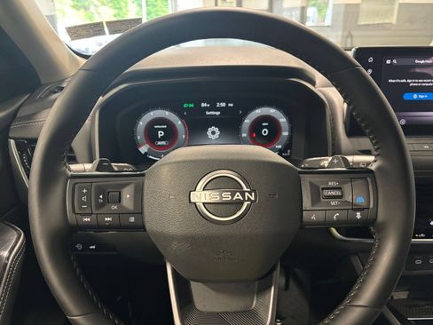Used 2026 Nissan Rogue SL AWD/4WD image 31
