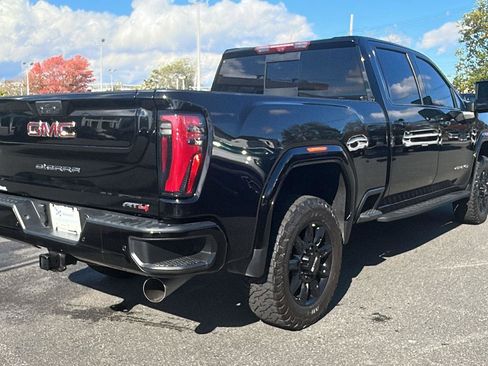 Certified 2024 GMC Sierra 2500 AT4 w/ AT4 Premium Plus Package image 8