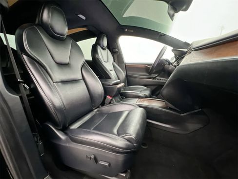 Used 2021 Tesla Model X Long Range image 21
