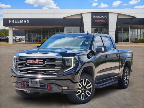 Used 2024 GMC Sierra 1500 AT4 w/ Technology Package AWD/4WD image 1
