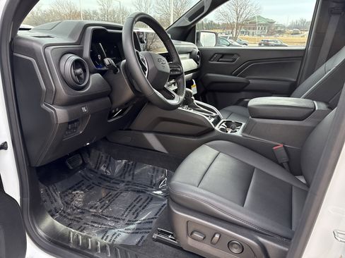New 2026 Chevrolet Colorado Trail Boss AWD/4WD image 9