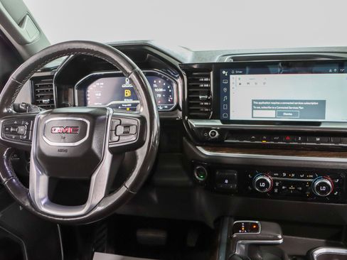 Used 2022 GMC Sierra 1500 Elevation w/ Preferred Package AWD/4WD image 18