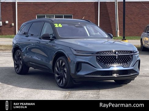 New 2026 Lincoln Nautilus Reserve image 1