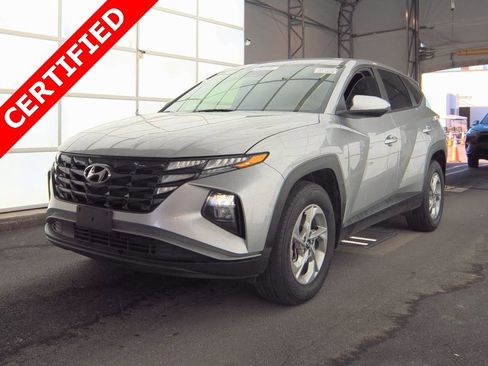 Used 2024 Hyundai Tucson SE image 1