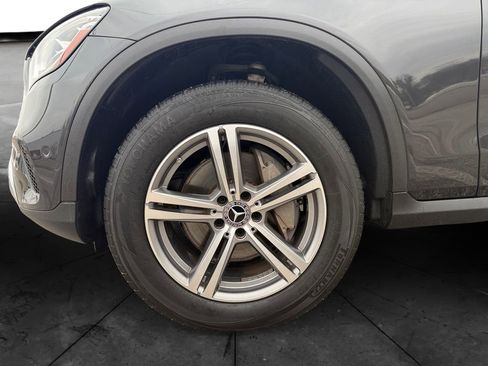 Used 2021 Mercedes-Benz GLC 300 4MATIC image 14