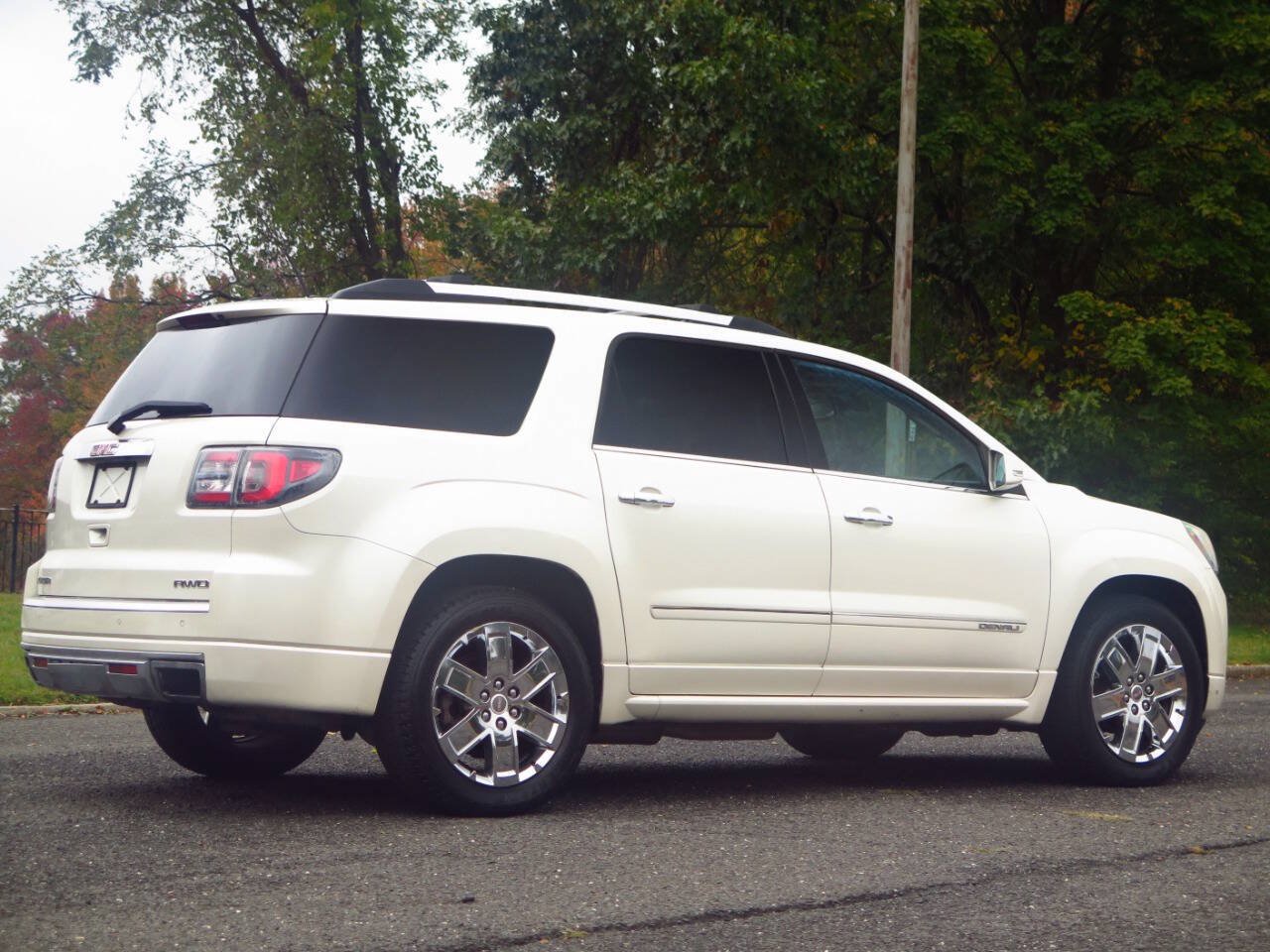 Used 2015 GMC Acadia Denali AWD/4WD image 4