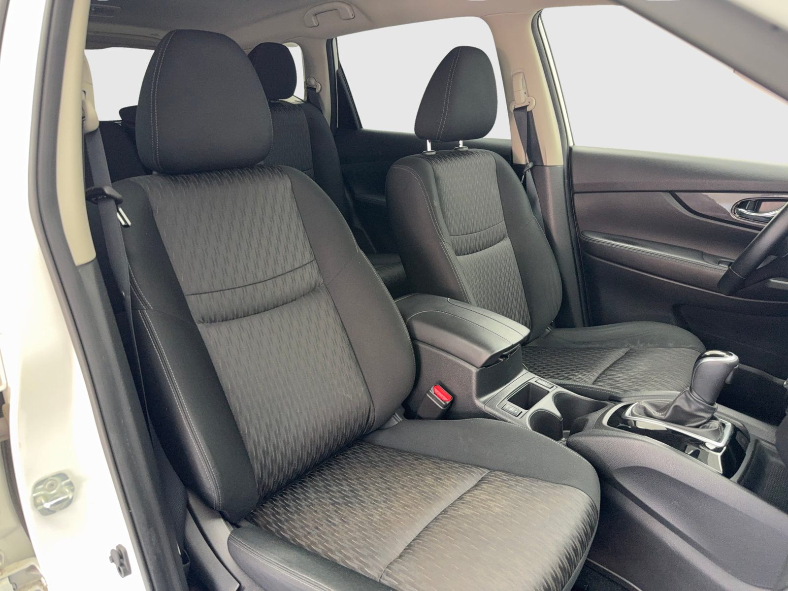 Used 2019 Nissan Rogue SV AWD/4WD image 42