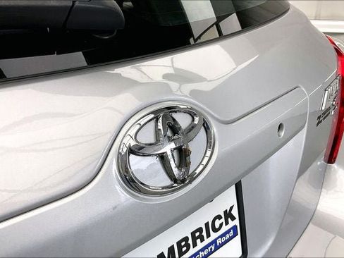 Used 2011 Toyota Matrix w/ Matrix Sport Pkg FWD image 30