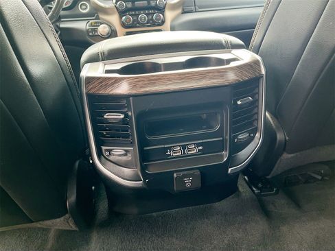 Used 2020 RAM 1500 Laramie image 26