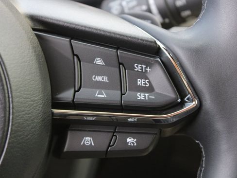 Used 2025 MAZDA CX-5 Signature image 28