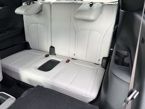 New 2026 INFINITI QX60 Autograph image 13