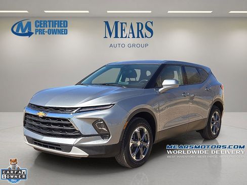 Used 2025 Chevrolet Blazer LT image 1