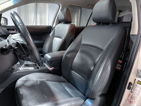 Used 2017 Subaru Outback 2.5i Limited image 16