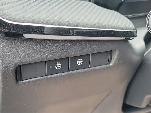 New 2025 Nissan Kicks SR w/ SR Premium Package image 7