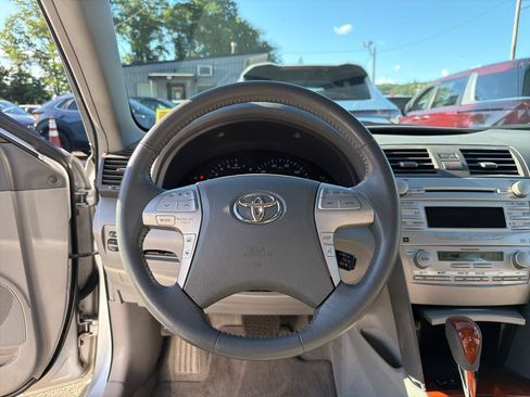 Used 2011 Toyota Camry XLE w/ XLE Extra-Value Pkg #2 FWD image 24